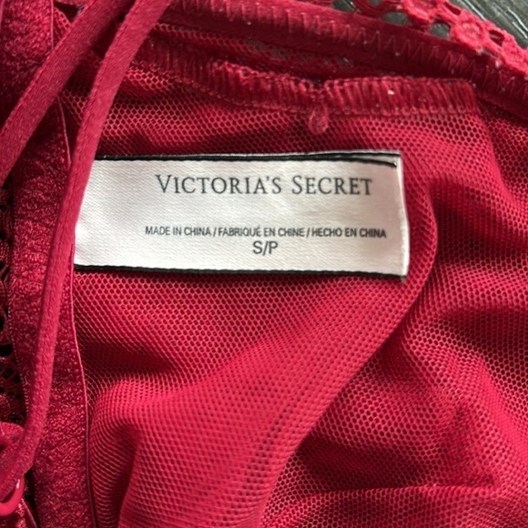 Sz S Vibrant Red Lace Bralette by Victoria’s Secret VGUC - Picture 4 of 4